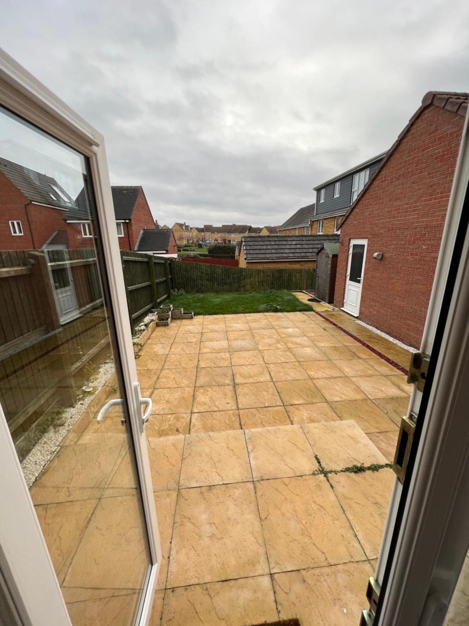 The Belfry 3 Bedrooms 2 Bathrooms Contractors & Family Higham Ferrers Extérieur photo